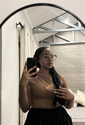 full tutorial up on my YouTube channel 🤍link in bio #reamogetse🤍 #headwraptutorial #headwrapstyle #graduation2026🎓