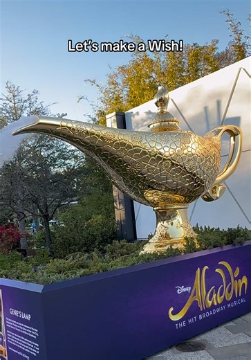 I LOVE all the Disney on Broadway treasures found throughout EPCOT’s Festival of the Arts… but THIS? Genie’s Giant Lamp might just be my favorite! ✨ Fun fact: this massive beauty once served as the marquee for the New Amsterdam Theatre on 42nd Street in NYC, the current home of Disney’s ALADDIN on Broadway 🧞‍♂️ It weighs a jaw-dropping 1,200 pounds, stands 14 feet tall, and now shines bright (and let’s out smoke) near CommuniCore Hall at EPCOT 🎭 #artfestival #epcot #disney #dineyonbroadway #ge