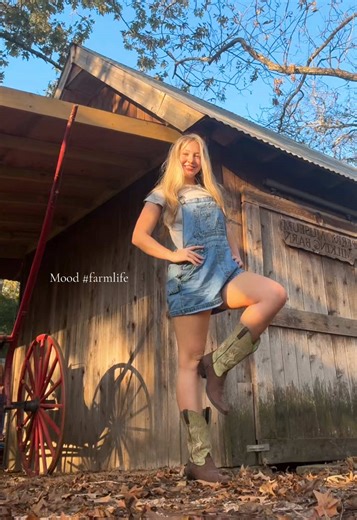 Been in Texas for 24 hours and I’m already immersed in the culture is this what they mean when they say cuntry