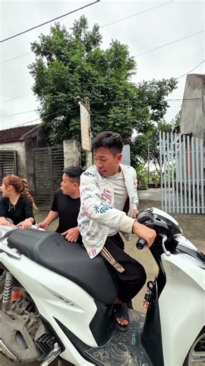 👉 危険から素早く逃げるサバイバル術🔥