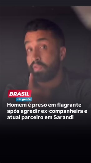 Brasil da Gente on Instagram: "Um homem foi preso em flagrante no centro de Sarandi após se envolver em uma confusão que resultou em agressões. Segundo informações da polícia, ele teria ferido a ex-companheira e o atual companheiro dela durante o incidente. A ação da polícia foi rápida, e o suspeito foi detido no local logo após o registro dos fatos. As vítimas receberam atendimento médico e não há informações sobre o estado de saúde delas no momento. O caso segue sob investigação pelas autorida