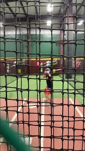 hitting off a pitching machine to get ready for our game💪⚾️😎