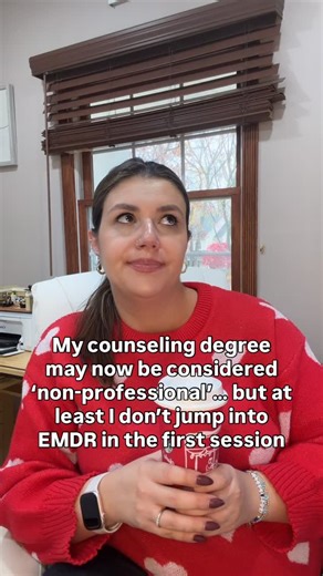 Liana Ross | Trauma & EMDR Therapist in New York | Mikayla’s therapist… I’m lookin at you 👀 2.5 years of graduate school 700 hours internship 3000 hours of clinical hours post grad State... | Instagram