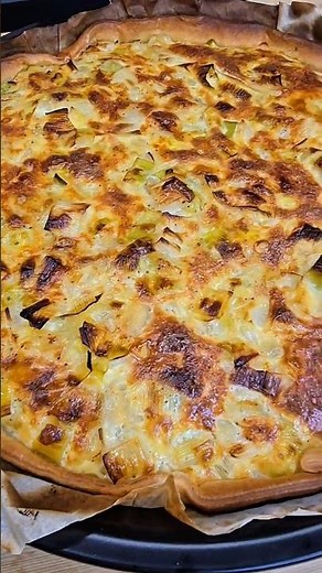 Tarte poireaux lardons | Recette rapide & fondante #shorts