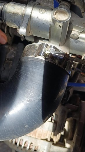 Still working on Ruby. Video one is the noise whilst the engine is on. Video two is a secondary noise we get sometimes after the engine has been shut off. You can just about hear it in our live stream. I have tried to boost the audio but there was a gust of wind and a car horn at the same time 😡 I will post the second video in the comments | The Kombi Chronicles