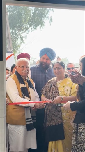 Rekha Gupta on Instagram: "Full, wholesome meal for just ₹5 at Atal Canteen 🔹 Clean and hygienic kitchens 🔹 Affordable for every worker and citizen 🔹 Every plate served with dignity and respect 🔹 45 Atal Canteens inaugurated today across Delhi, 55 more coming up soon A Delhi Government initiative rooted in Seva and Garib Kalyan 📍 Nehru Nagar #AtalCanteen"