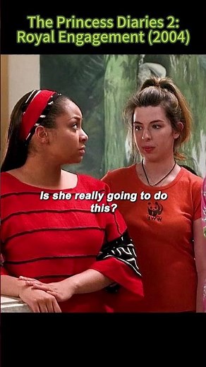 👸💥 When The Queen Casually Slides Off A Mattress | Princess Diaries 2 Pajama Party 🛋️😂