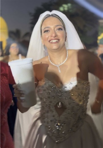 Bride Dance Vibes: Capturing the Wedding Moments