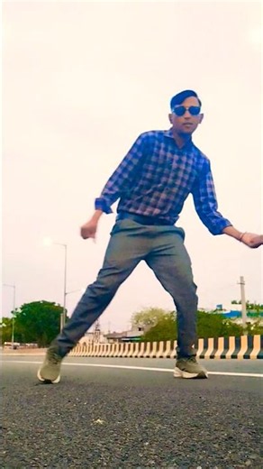 Awara Paagal Deewana 💥 Lyrics Video | Akshay Kumar & Karishma | Lahu Ke Do Rang | Ramswaroop Rathore