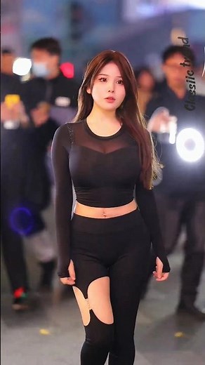 "Chinese Street Fashion 🇨🇳 | The Trendiest Looks You NEED to See!" #tiktok #ChineseStreetFashion