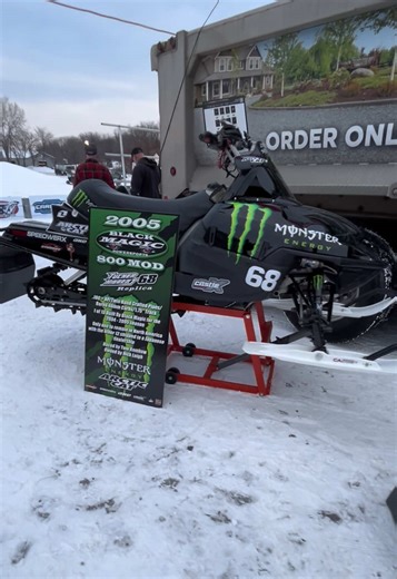 Some of the cleanest 800 mods on TikTok? #nicksmodshop #twinpipes #snocross #blairmorgan #800mod @Snocross @C&A Pro Snowmobile Skis @Monster Energy @Ski-Doo @Hay Days @SLED SYNDICATE @X Games