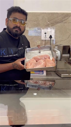 Address:- Shop No :- S.2, Akshar Plaza Apartment , E Ward, Beside Jodhpur Mishthan, Infront of Sasne Ground, Tarabai Park, Kolhapur-416 003 Phone No:- 919975855109 #chickan #maharashtra #kolhapur #kolhapuribakasur #marathi | Kolhapuri Bakasur