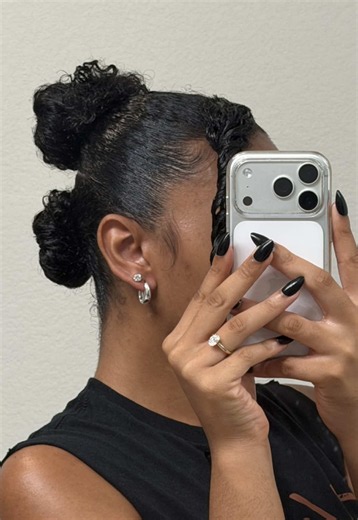 Easy 5-Minute Hairstyles for Curly Hair