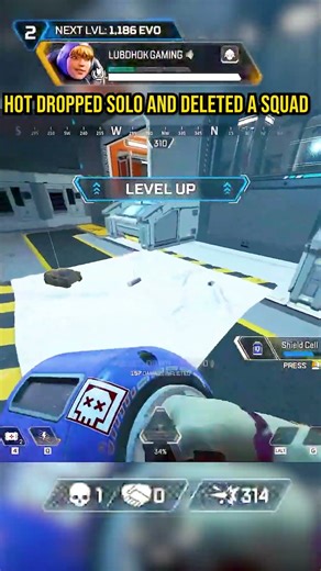 Solo Wattson 1v3 on Broken Moon 🔥 #apexlegends #apex