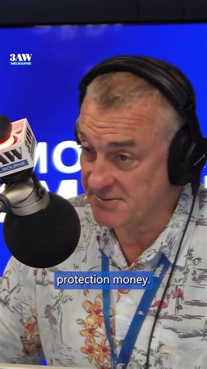 56K views · 801 reactions | “I find it utterly extraordinary.”  Tom Elliott reacts to the advertising of jobs at illegal vape shops. MORE  https://nine.social/ZIo | 3AW Melbourne | Facebook