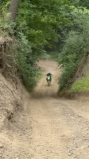 1990 KDX 200 hill climb #dirtbike #motocross #bikelife #sendit #dirtlife #enduro #2stroke #fyp