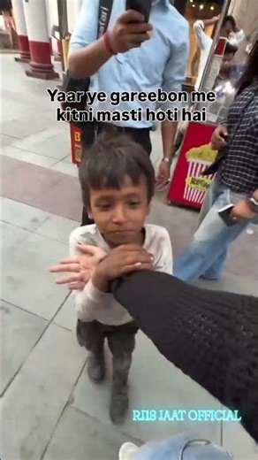 y greeb aadmi kitne musom hote h yar ❤️#humanity #shorts #new