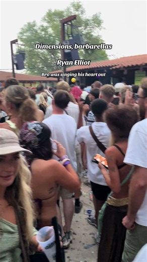 Ryan Elliot at barbarellas afters at dimensions festival was one of the best sets of the week for sure😮‍💨 #ryanelliot #dimensions #festivals #barbarellas #rave