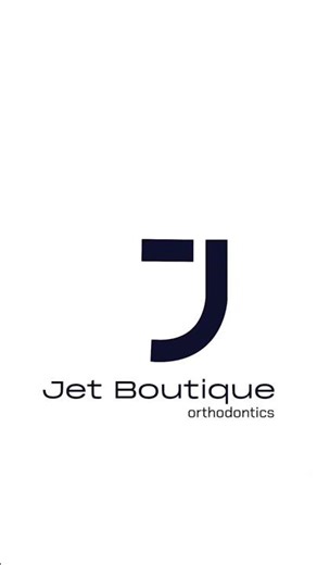 Closing Teeth Spaces and Gaps with Invisalign for an Adult