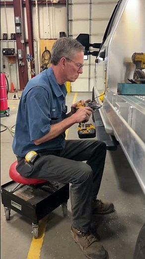 Installing an Eby BIG COUNTRY Flatbed Towing Body #truckbed #trucks #equipment #towing #tow #flatbed