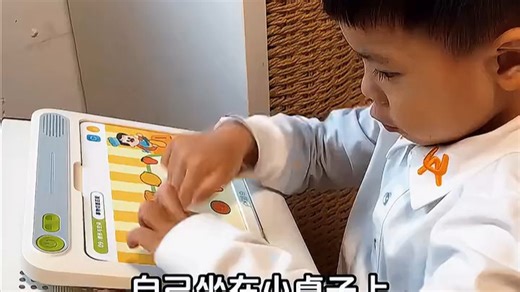 斑马ZD420标签打印机，打印清晰耐用，适合超市收银、仓库管理，小巧美观易操作，提升效率！