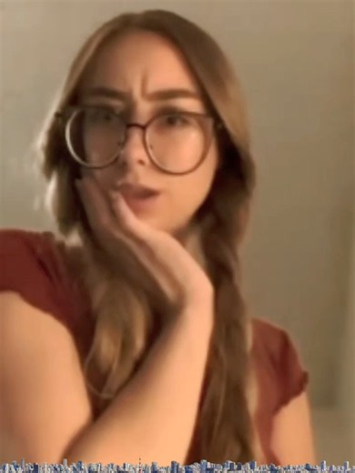 Giga-Giantess Nerd buttcrushes and farts on tiny city #giantgirl #crush #giantwoman #city