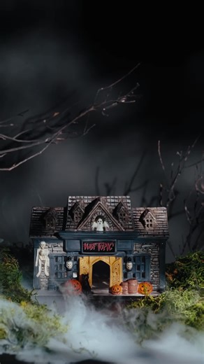 351K views · 759 reactions | turn that haunted house into a haunted *home* ️ | Hot Topic | Facebook