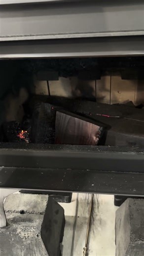 Blaze King Wood Stove, King 40: 24 hour check-in..