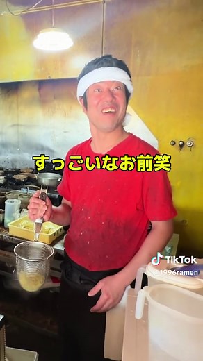 濃厚レンゲの立つラーメン - 大岩亭の魅力