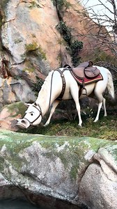 Tokyo Disney has the best animatronics 🤯🤖 | UNILAD Tech