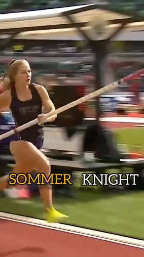 Love looking back at last year's outdoor meets. Sommer Knight going 13'3" on this vault. #polevault #america #vaultermagazine #sports #athletics #athlete #trackandfield #polevaultdrills #USA #fly www.vaultermagazine.com | Vaulter Magazine - Vaulter Club Inc.