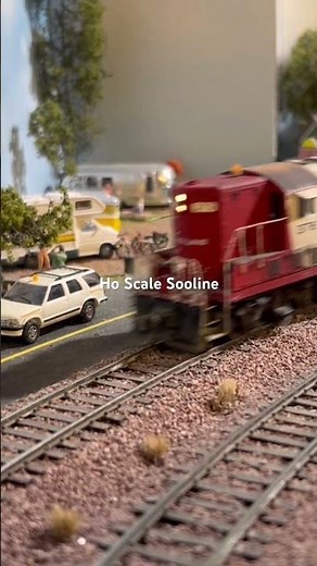HO scale Sooline 7X11 around the shelf room layout #train #trainset