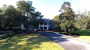 Welcome to Litchfield Country Club Golf Course - where you get a country club feel without that country club price. | Play Golf Myrtle Beach