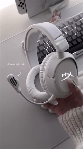 shuying ໒꒱ིྀ༝⁺ on Instagram: "꒰ introducing.. @hyperx ‘s newest release, the hyperx cloud flight 2 wireless! the black version is now on sale, white version will be released later on 🤍 ꒱ ⊹ ࣪ ˖ use code “SHUYING” for 15% off on Hyperx’s official website! #hyperxfamily #hyperx #hyperxcloud #gamingsetup #gaming #setup #setupinspo #gamergirl #pc #viral #setupinspiration #tech #gamer #trending #keyboard #explore #explorepage #cybercore #scifi #aesthetic #pink #desk #cozy #cozydesk #deskinspo"