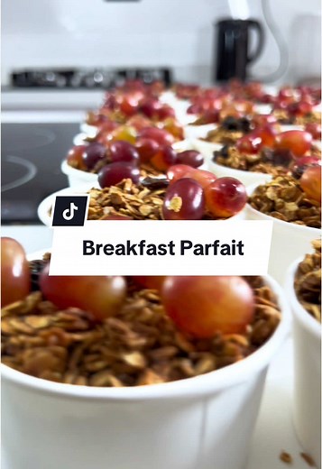 Had a lot of parfait cups to assemble a couple of days back. How did I do? #parfait #granola #howto #breakfast #breakfastideas #fyp #foryou