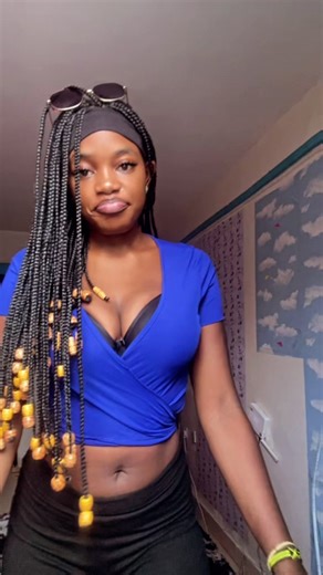 Hey to my babe and my babe only😂😩