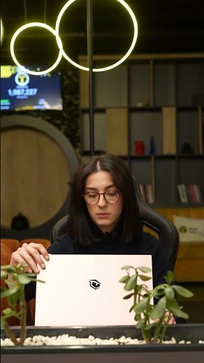 Yeni rengiyle ultra ince bilgisayar Monster Huma!