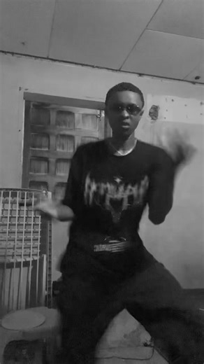 On dirait vous avez oublié 🧟🔥🔥🔥le baromètre de la musique gabonaise @L’Oiseau Rare 8G 🦅 #tiktokgabon🇬🇦tiktok #ntchamdance🇬🇦 #faitesmoiperce #pourtoii