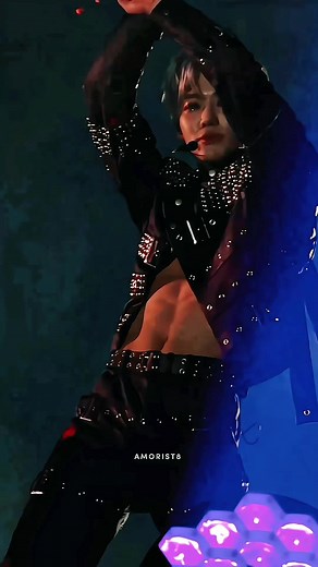 Jaemin NCT Dream: Six-Pack Abs, Muscle Definition, and Performance Highlights