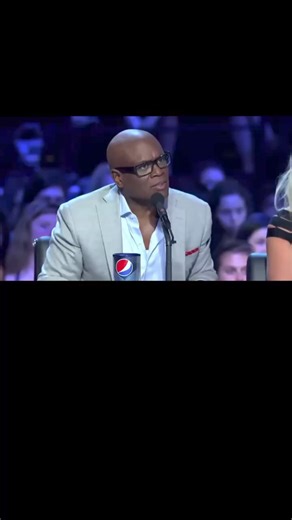 2.9M views · 39K reactions | A 17-year-old wows the crowd with his deep country voice, sending the audience into a frenzy with his infectious grin! | Cute cats | Facebook