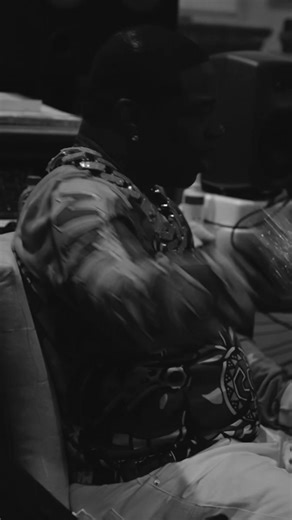 THE BLESSINGS DONT STOP! SO WE DONT STOP! #BOOM this Friday 6/12/24 🔥🔥🔥🔥🔥🔥 HISTORY WILL BE MADE! #BOOMSZN HAS BEGUN! 🔥🔥🔥🔥🔥#BOOMchallenge #BoomDance Busta Rhymes CHLEY, MarC & real almighty 🔗 vyd.co/BoomSzn | Anatii