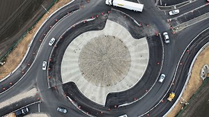 US city prepares for road chaos with opening of first ever roundabout