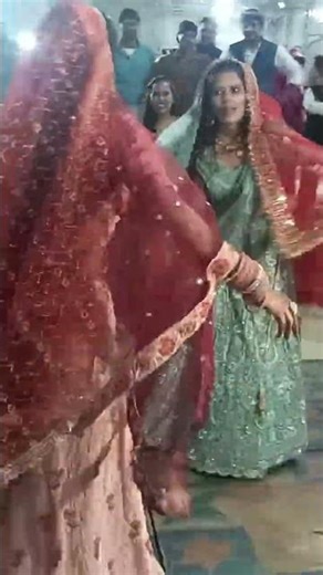 meri badi bahno ka dance 😊