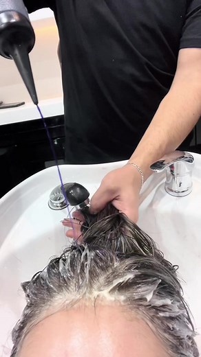 Expert Hair Washing Techniques at a Modern Salon