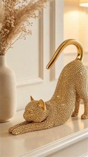 🐱 Escultura de Gato em ResinaUm toque elegante para sua decoração ✨🐾#Decoração #Casa #Estilo