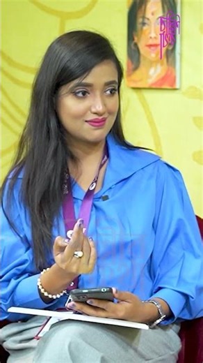 Where does Jhilik want to go for honeymoon?