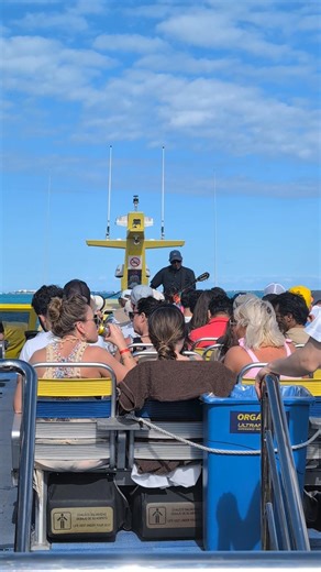 FERRY EN ROUTE TO ISLAS MUJERES: CANCUN, MEXICO⛱️🩱😎🇲🇽 🚢 🏖️
