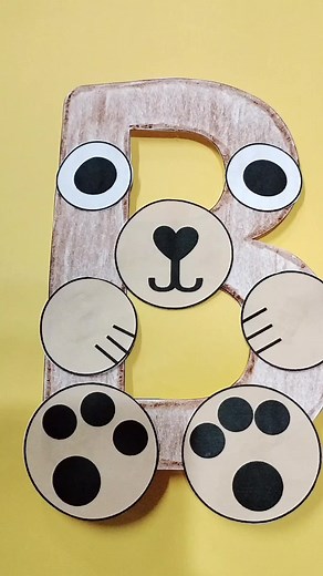 8.7K views · 29 reactions | Letter B craft #preschooler #preschoolactivities #preschoolteacher #preschool #kindergarten #alphabet #preschoolfun #fbreels | Teacher Coleen | Facebook