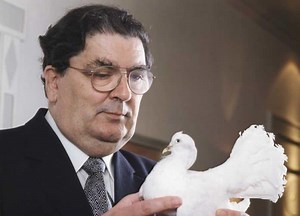 The Pope And Bill Clinton Send Tributes As John Hume Is Laid To Rest