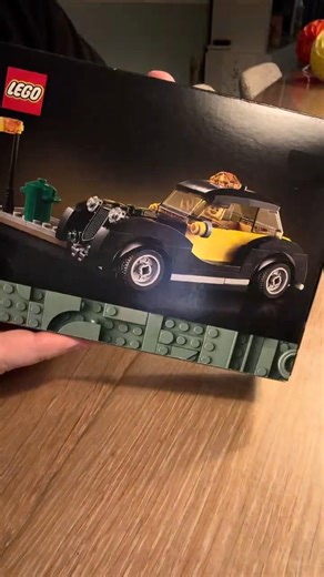 Building LEGO Vintage Taxi (40532) 🚕 | GWP | Speed Build | #shorts